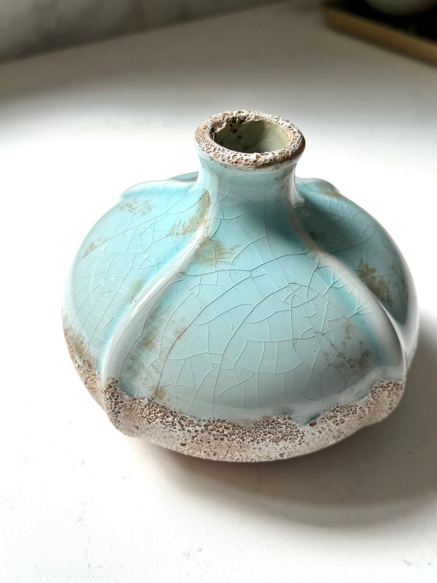 Distressed Terra Cotta Vase, Blue - Goldenfinch Boutique