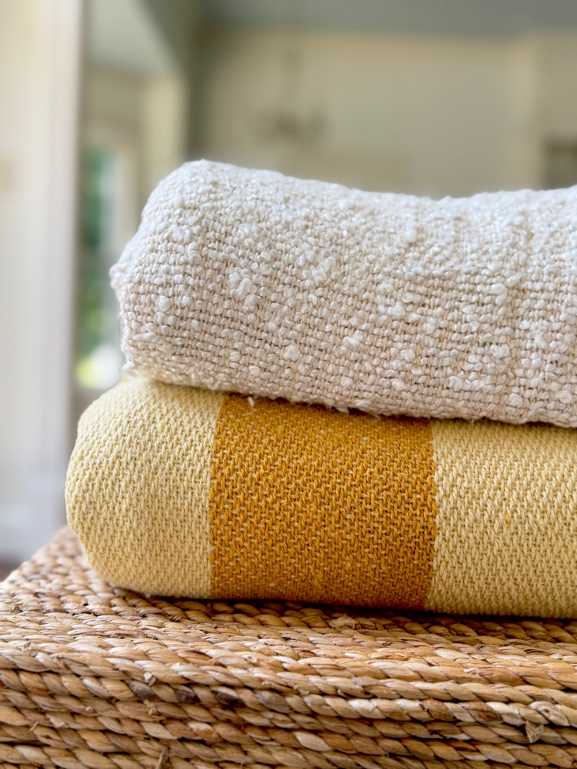 Ivory Boucle Throw - Goldenfinch Boutique